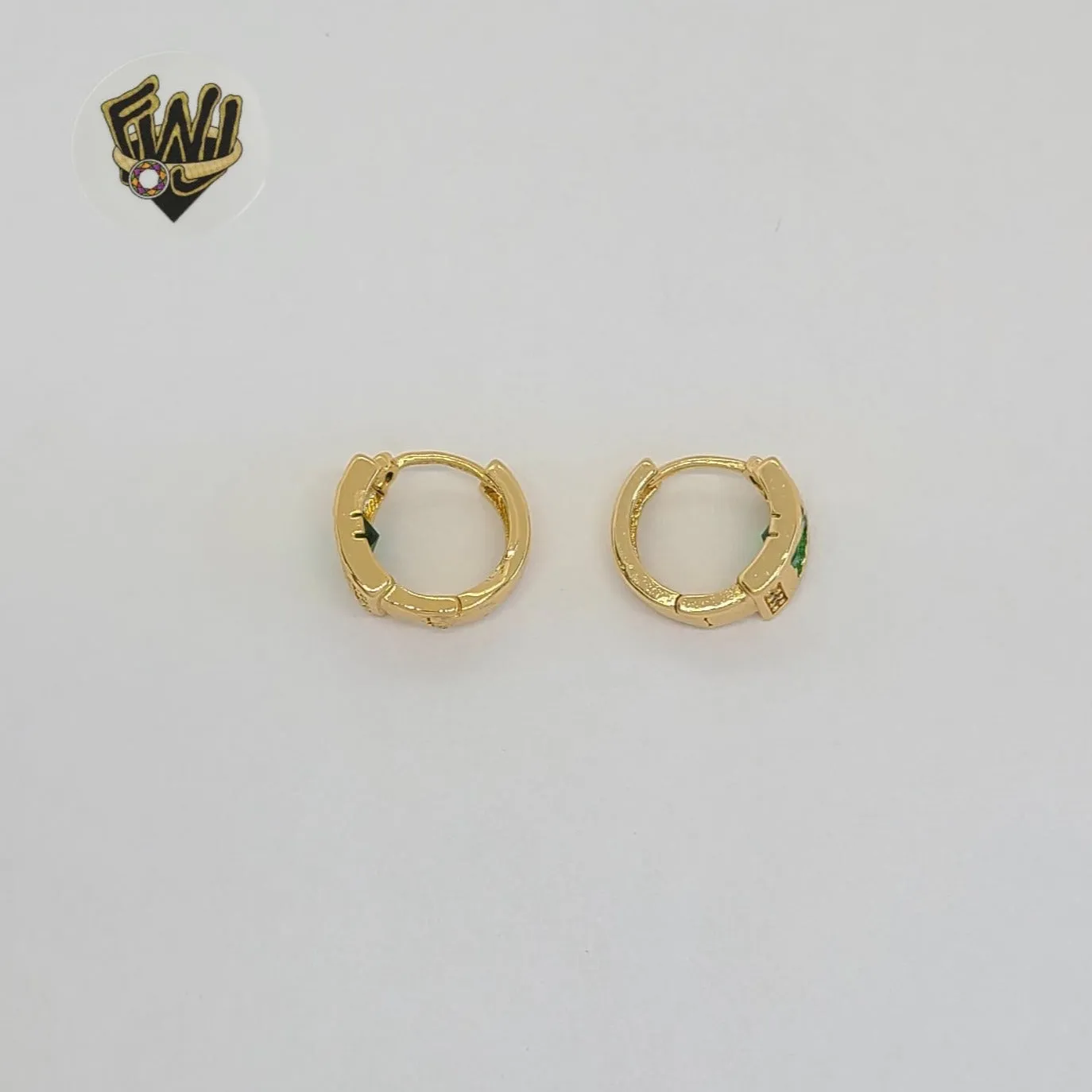 (1-2628) Gold Laminate - Zircon Huggies - BGO