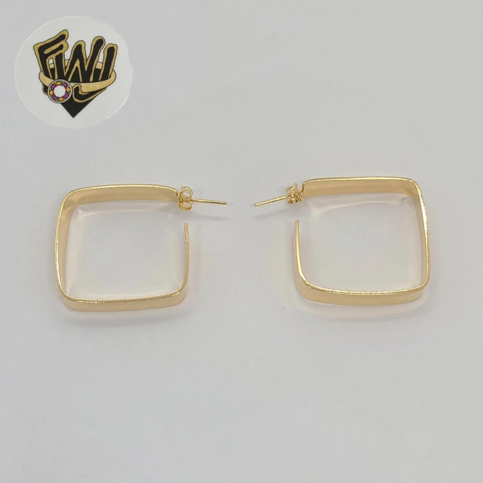 (1-2983-1) Gold Laminate - Squared Hoops - BGF