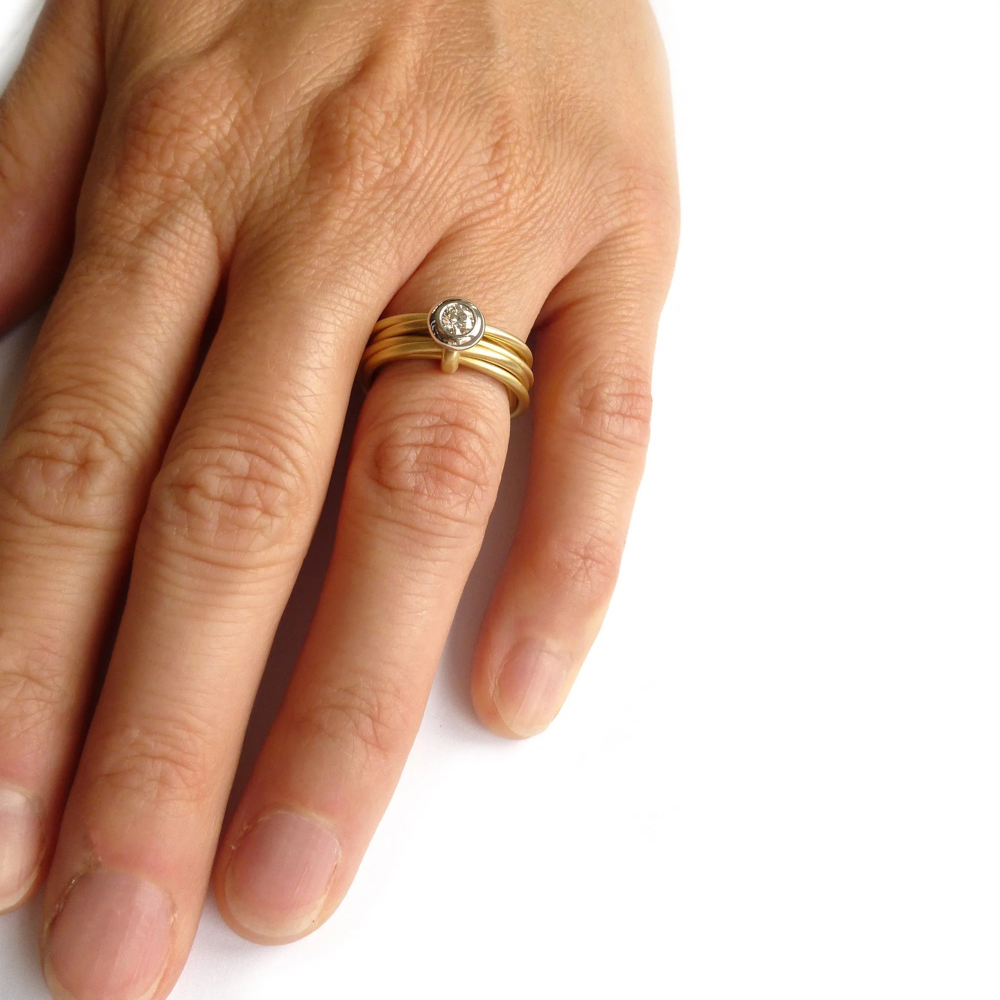 18ct gold and platinum 6 band ring with diamond