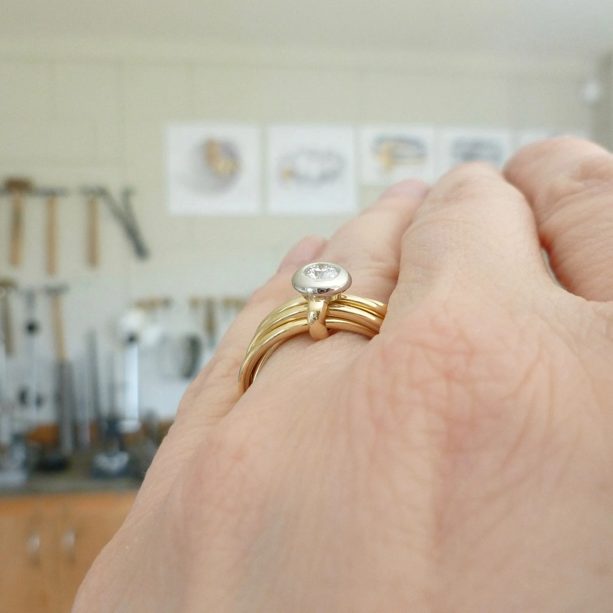18ct gold and platinum 6 band ring with diamond