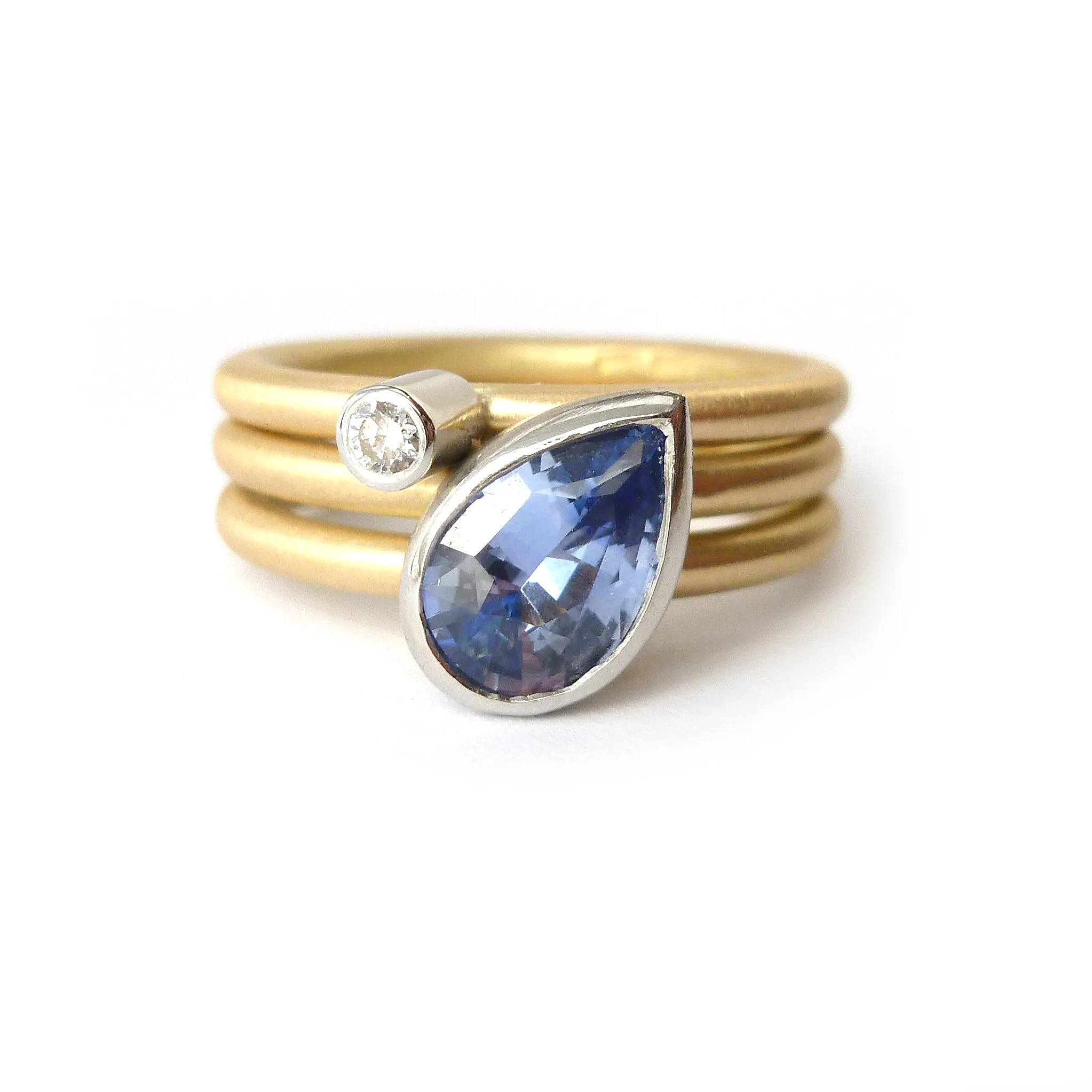 18ct Gold, Platinum and Blue Sapphire Ring
