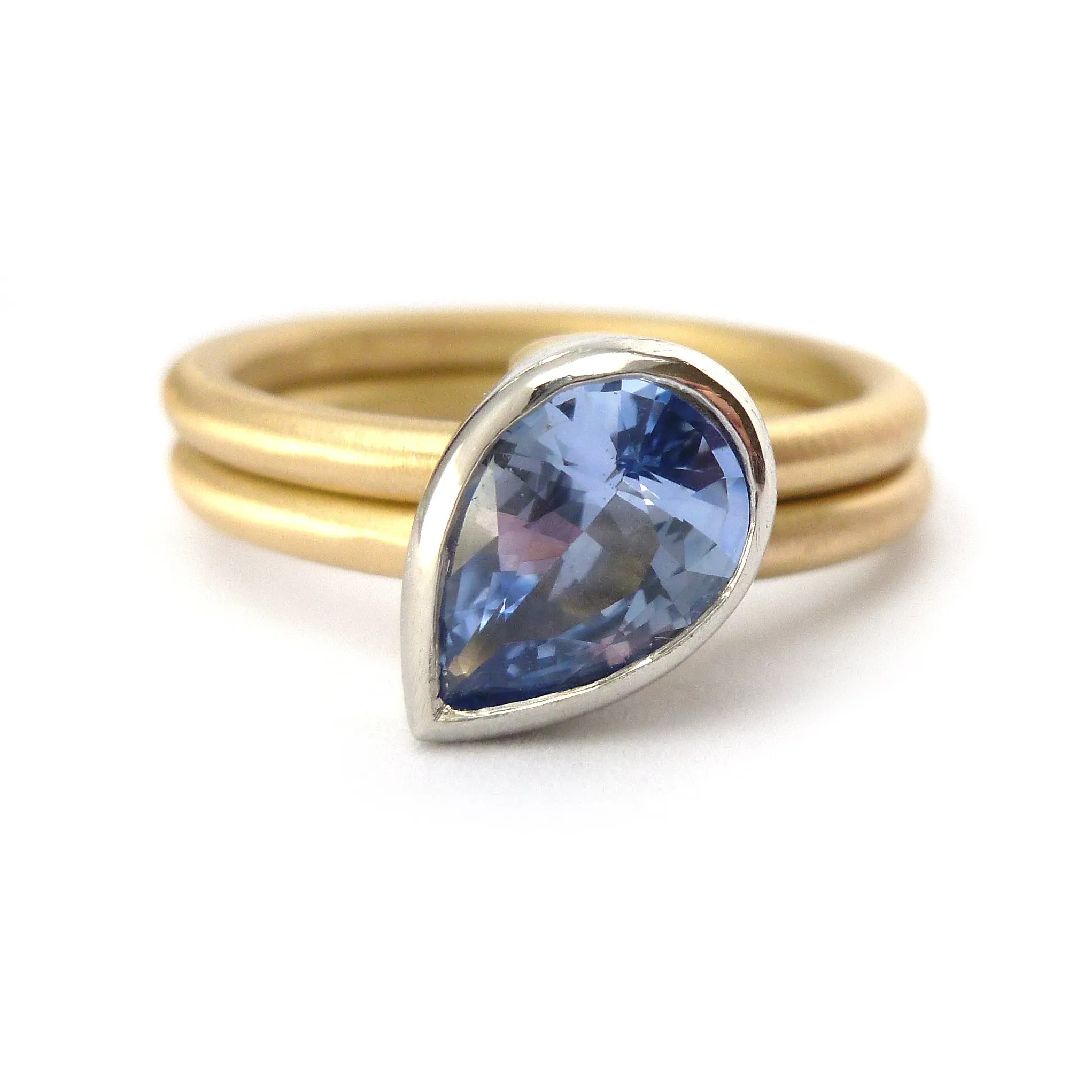 18ct Gold, Platinum and Blue Sapphire Ring