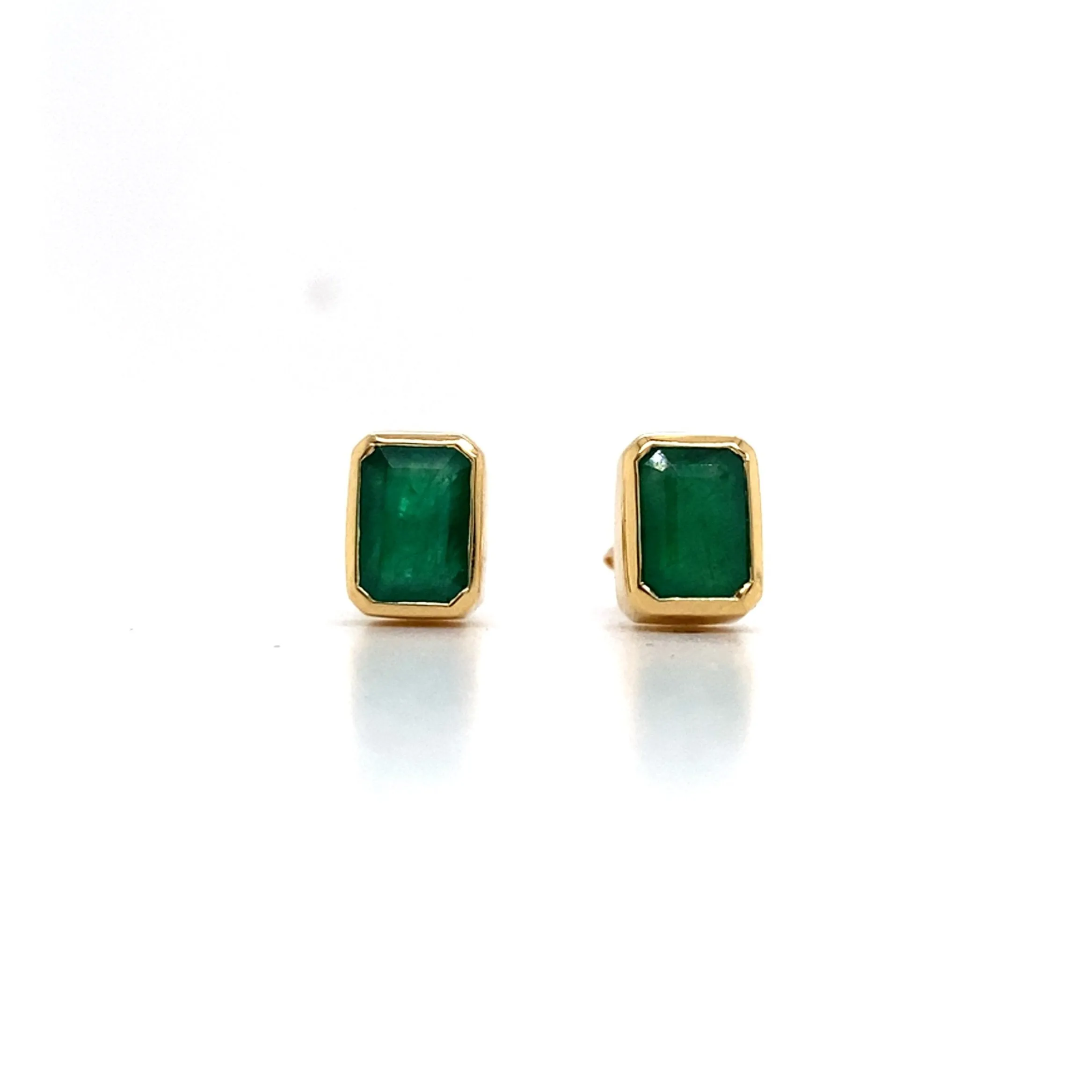 18k Yellow Gold 1.96ct Emerald Bezel Stud Earrings 7x5mm