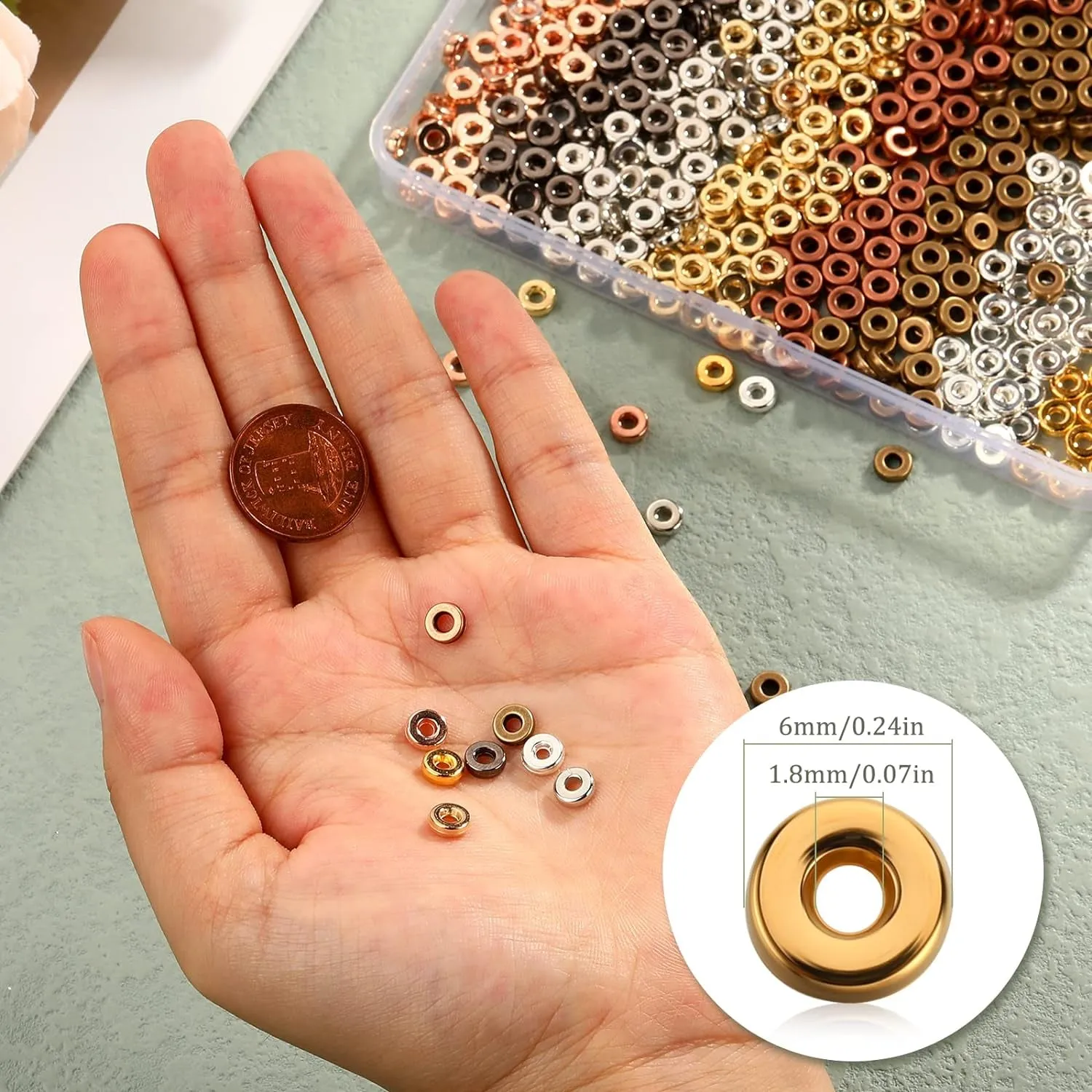 800 Pcs 6Mm Flat Gold Beads Flat round Spacer Beads for Bracelets Making round Rondelle Spacer Beads for Jewelry Making Flat Spacer for Necklaces DIY Loose Beads(Mixed Color)