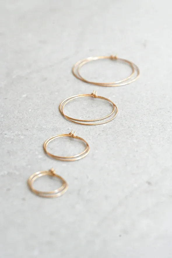 Abacus Row Simple Hoops -Medium