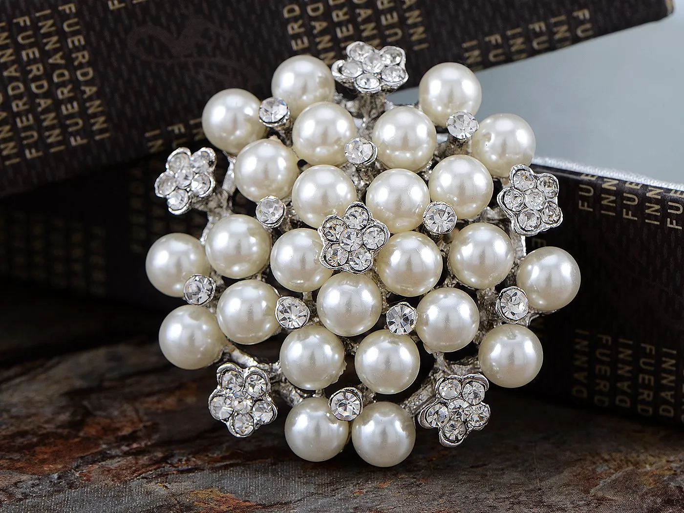 Alilang Silvery Tone Crystal Rhinestone Faux Pearl Flower Fashion Pin Brooch White