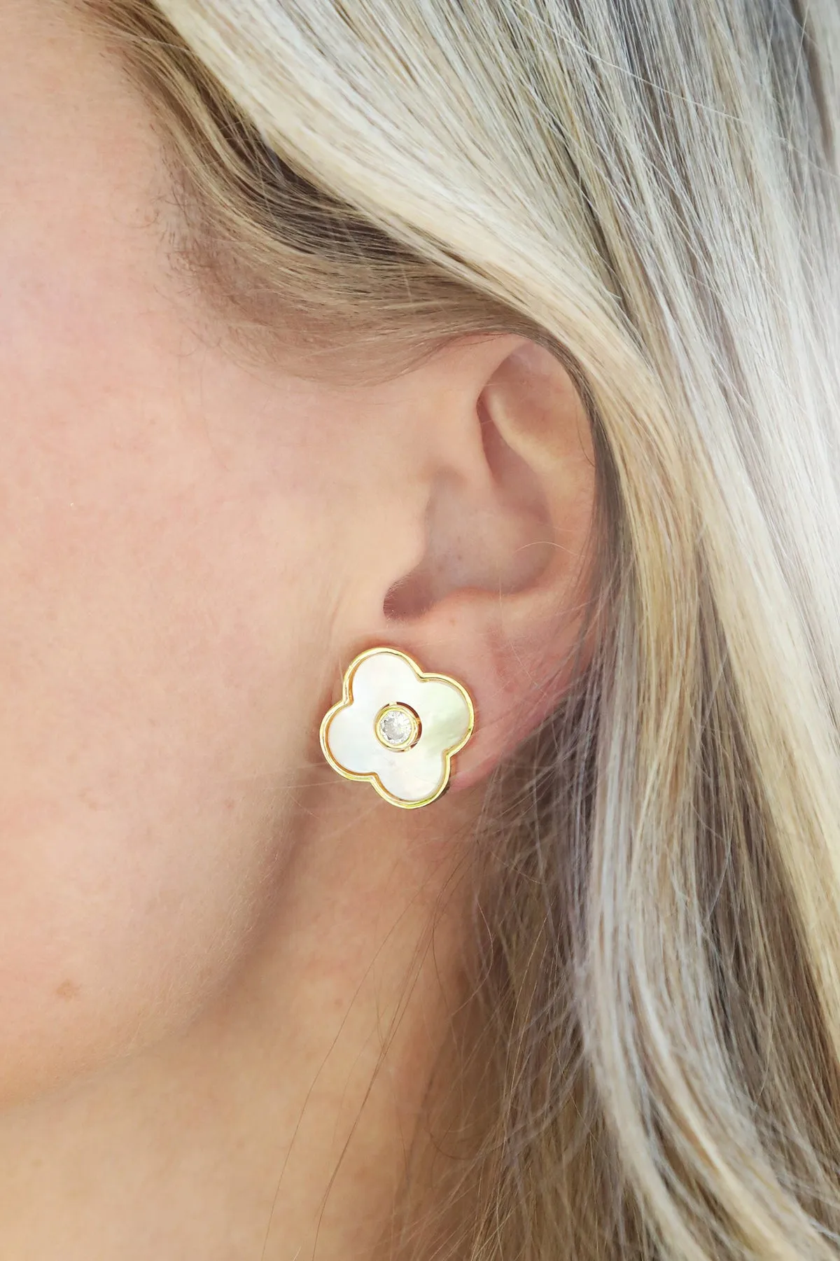 Angelina Stud