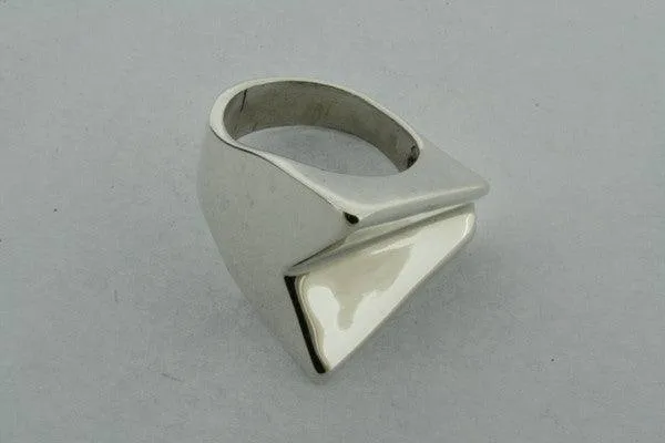 angled arrow ring