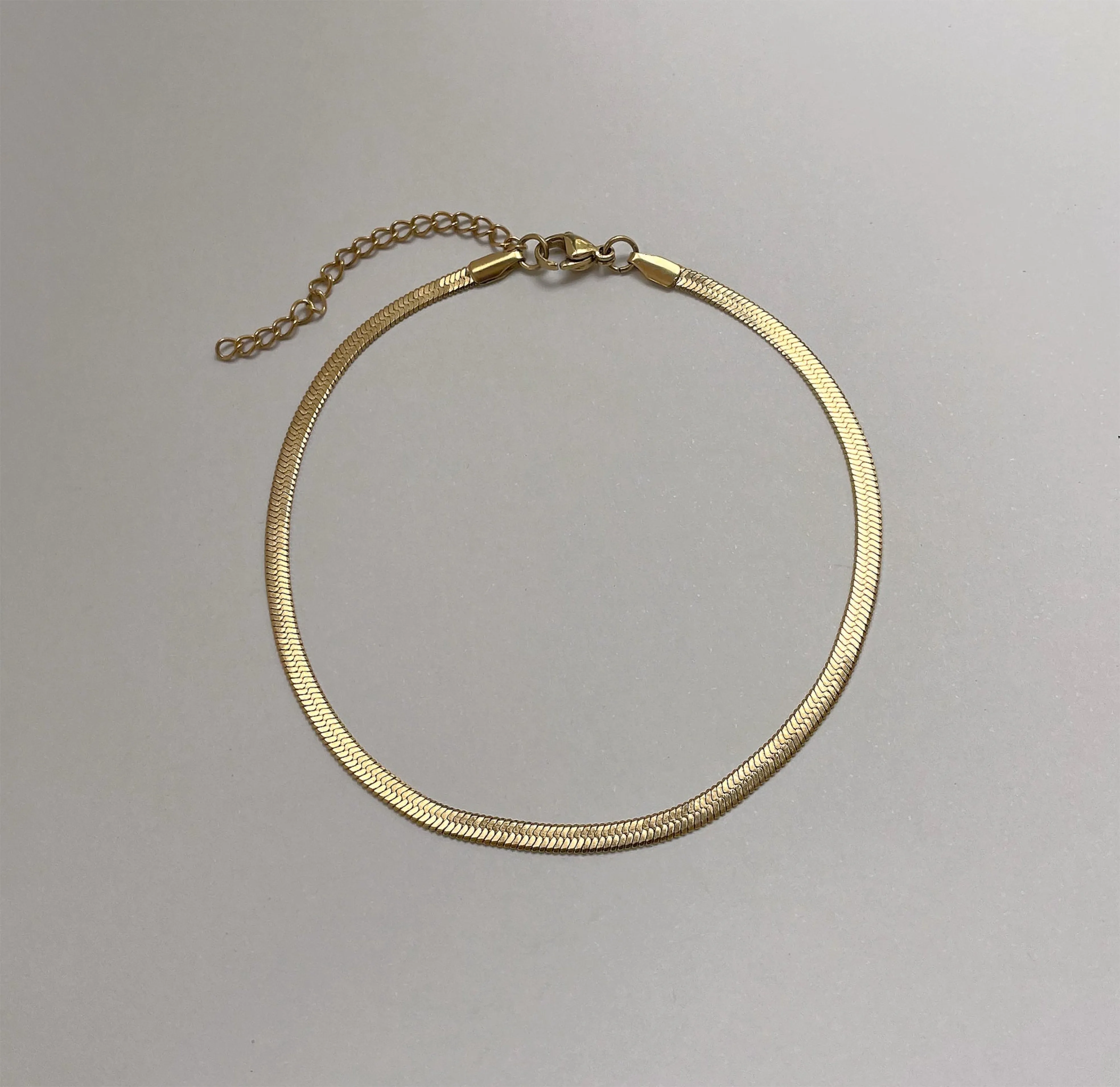 BECCA GOLD SNAKE CHAIN ANKLET