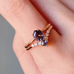 CONTEMPORARY SOUL・18K ROSE GOLD NAVY SPINEL & DIAMOND SET RING
