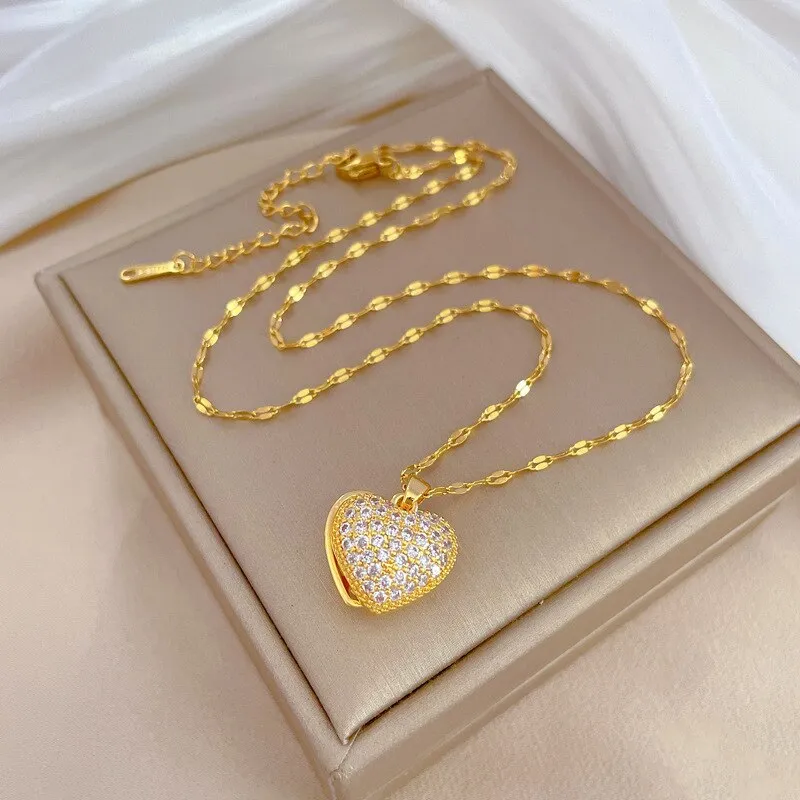 Gold Plated Temperament Shy Pearl Pendant Neckalce For Women