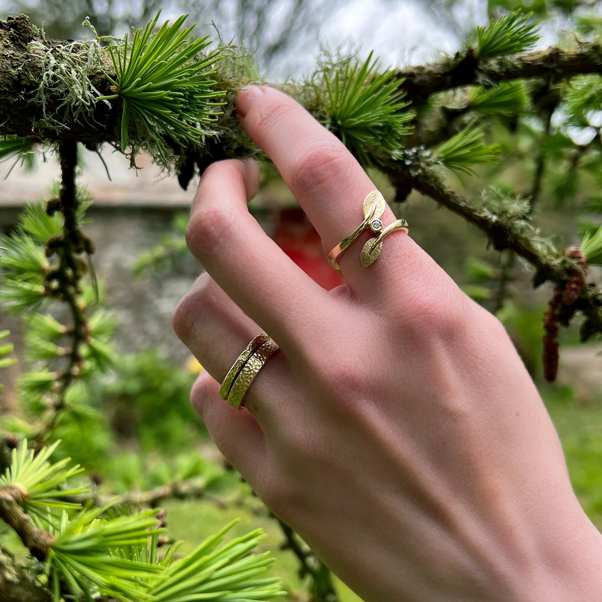 Honeycomb 4mm Textured Ring in 9ct Yellow Gold