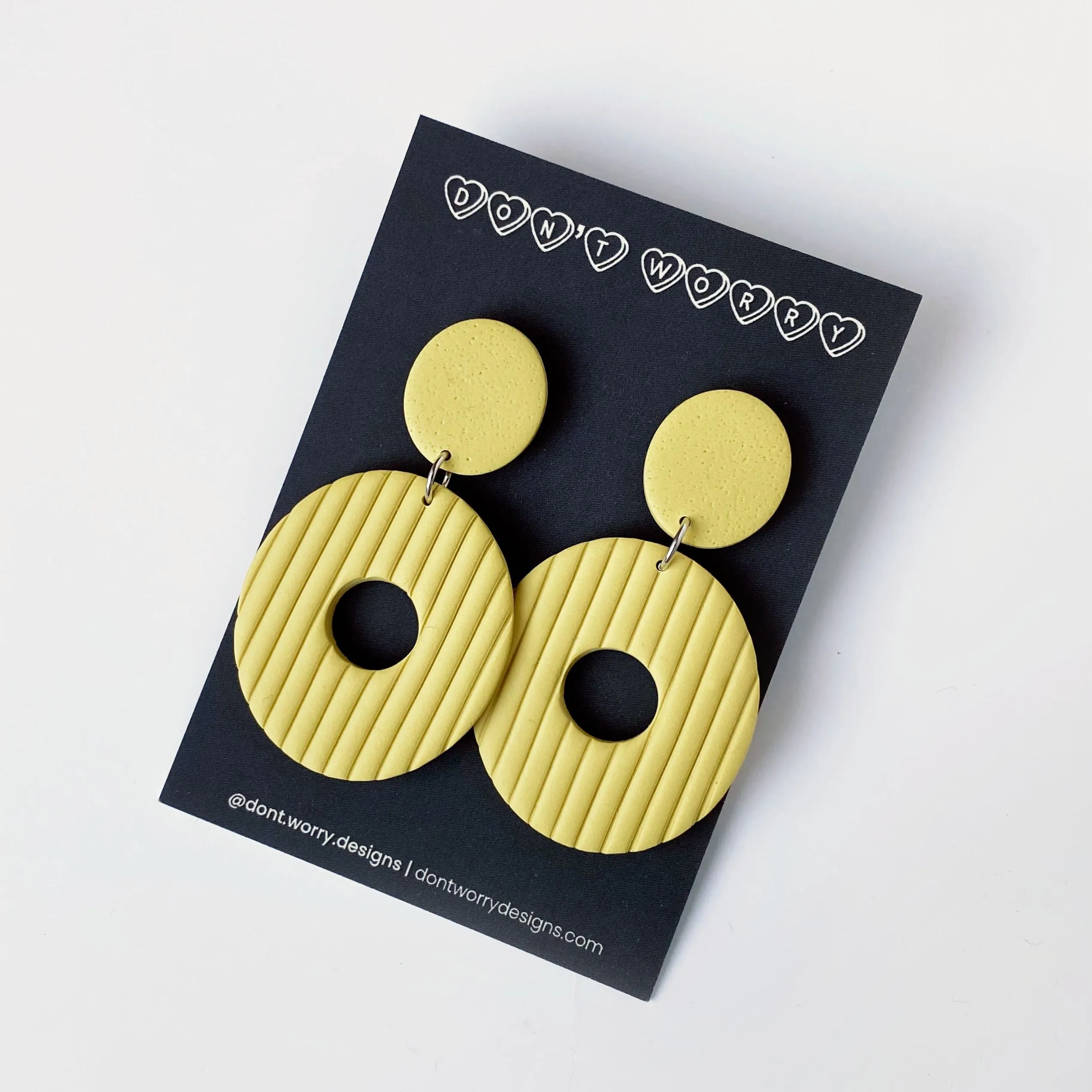 LOLA earrings in flax