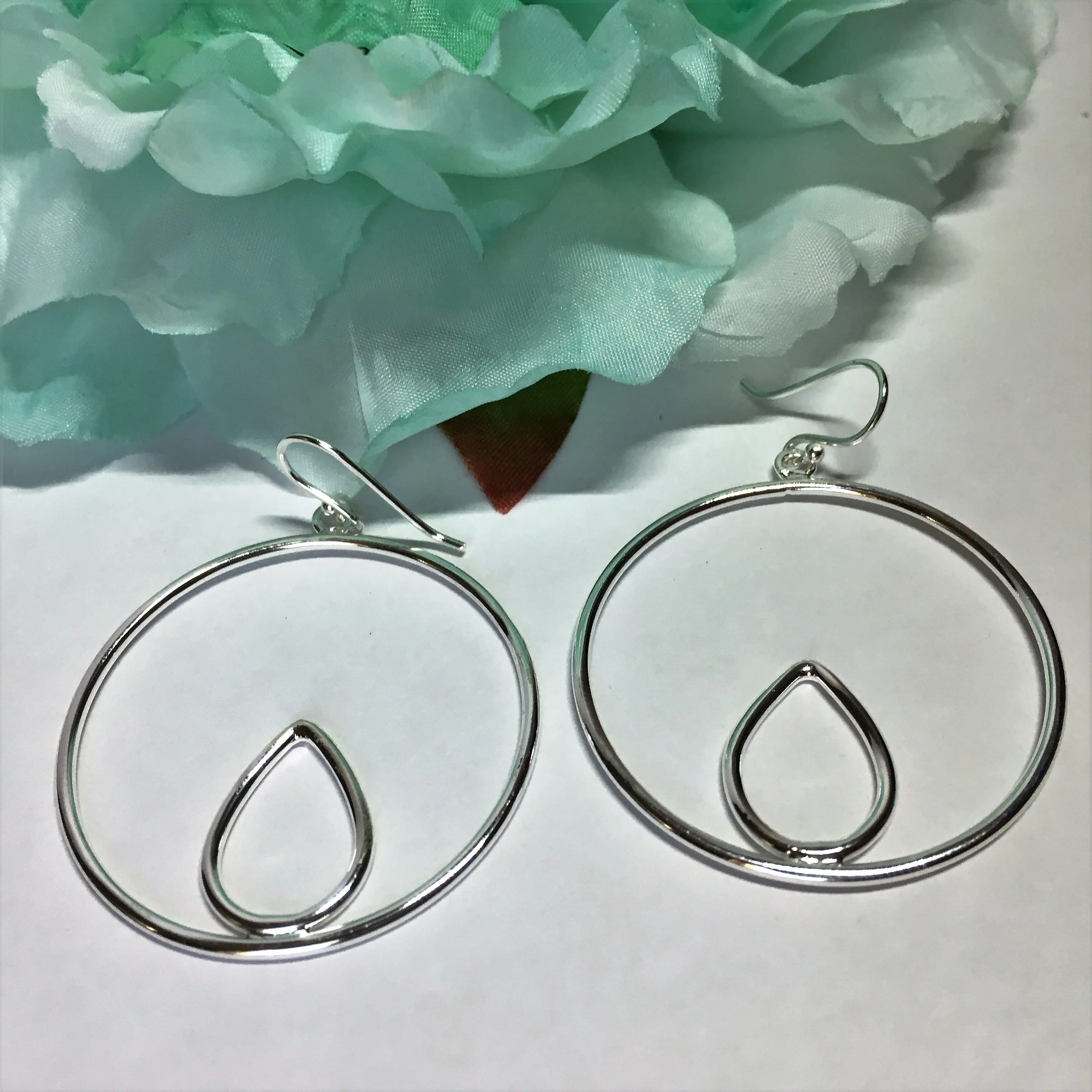 Lotus Hoop Earrings - VE300