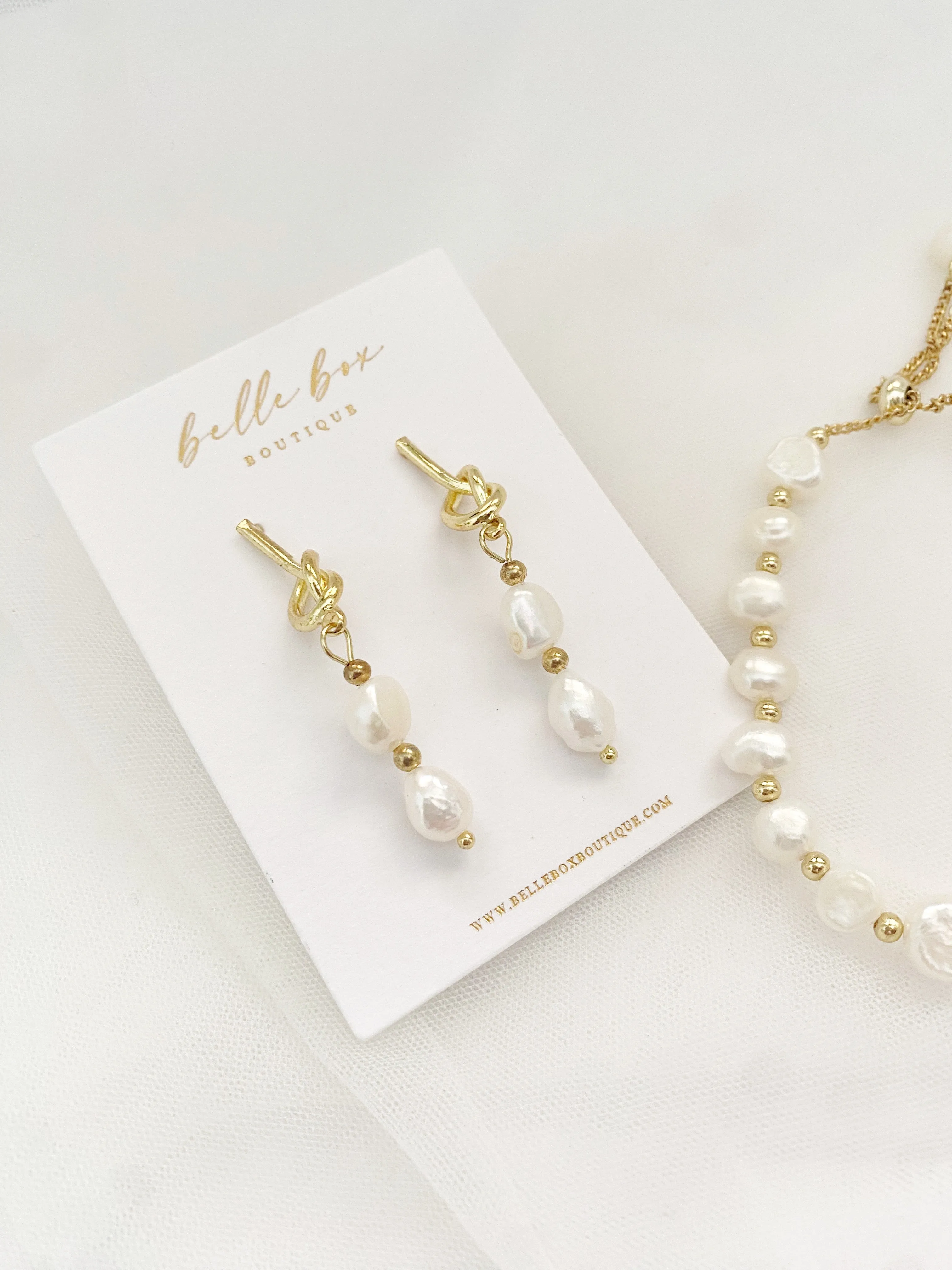 Minette Freshwater Pearl Set