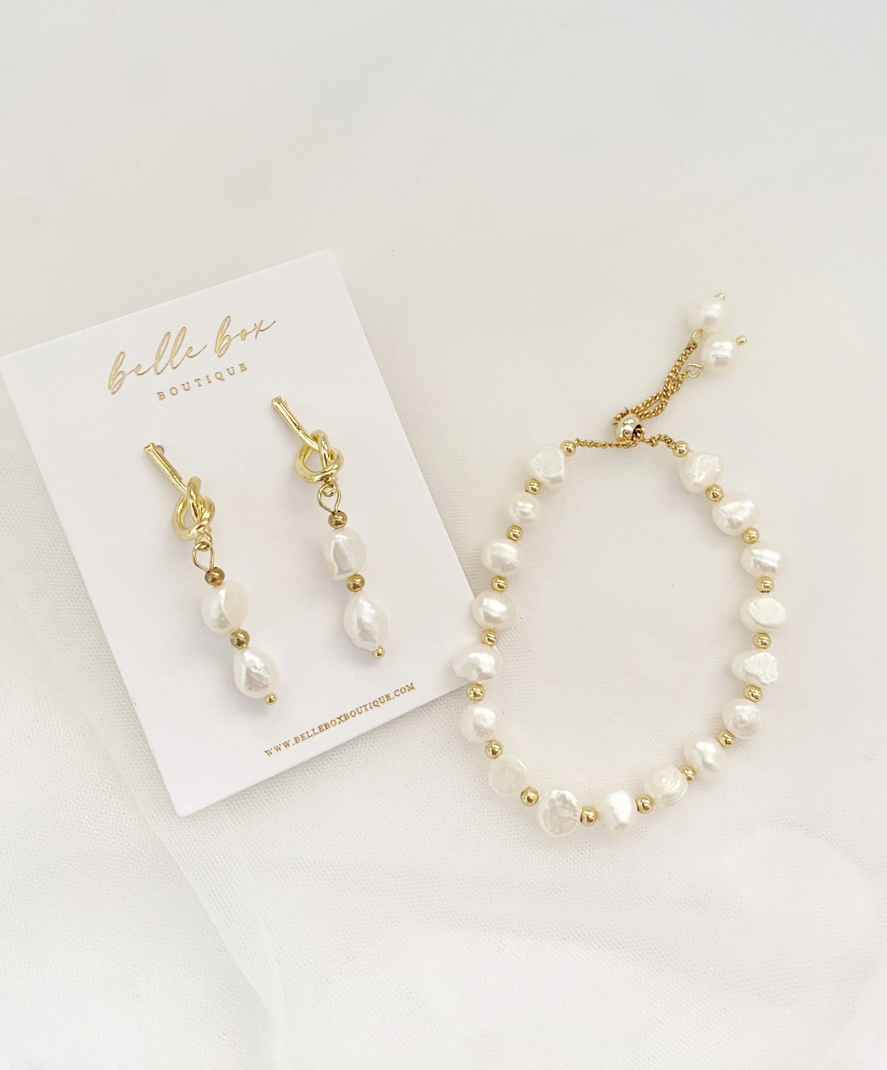 Minette Freshwater Pearl Set