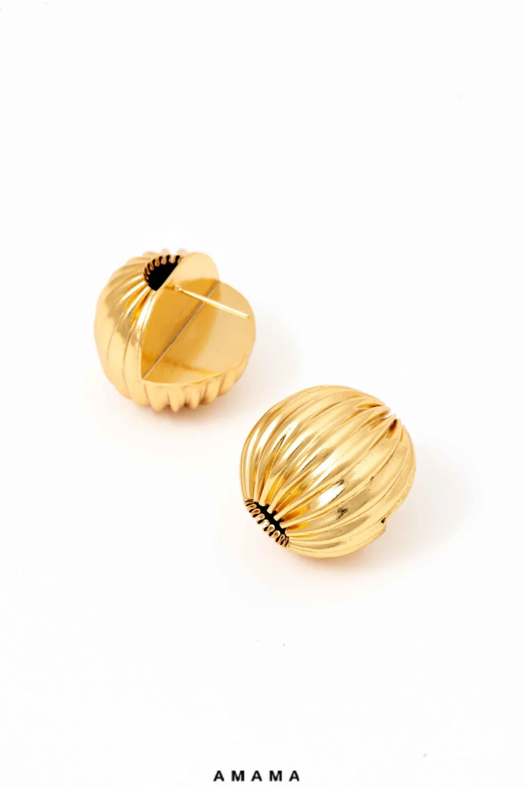 Mini Maxima Studs