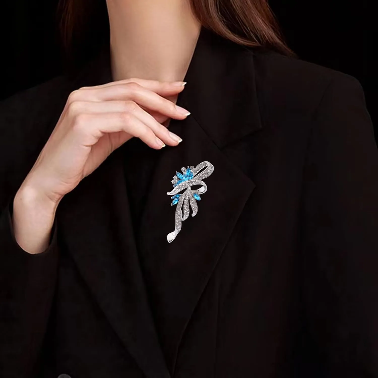 MLEPUS Elegant Blue and Purple Fashion Brooch Beautiful Rhinestone Flower Brooch Pins for Women, Vintage Style Women Party Prom Wedding Banquet