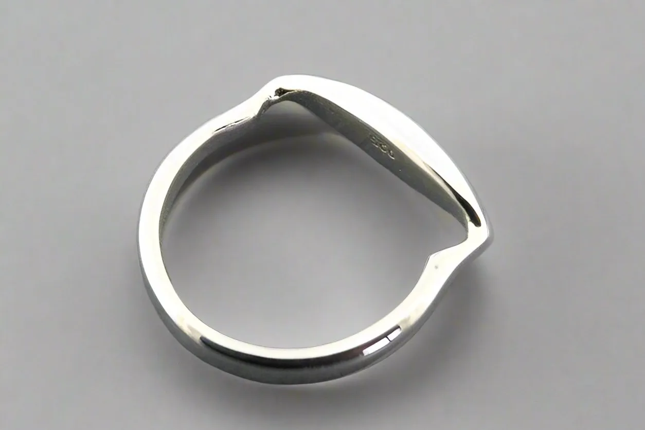 Narrow horseshoe band - sterling silver