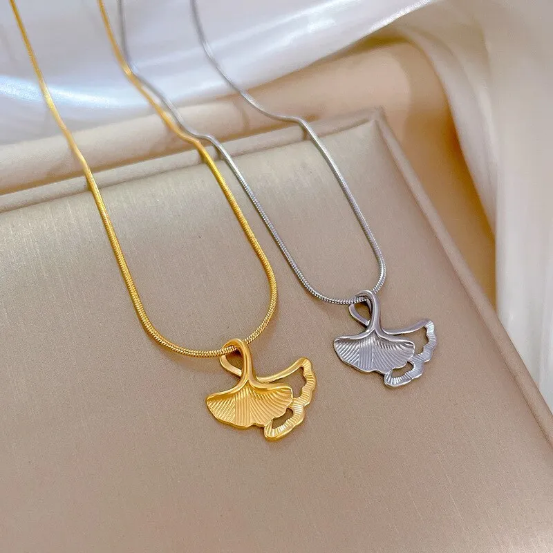 New Bohemian Vintage Stainless Steel Ginkgo Biloba Leaf Necklaces For Women