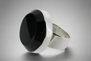 Onyx circle ring - sterling silver