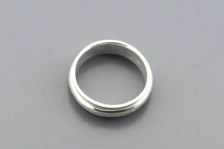 Shimmer spinner ring - sterling silver