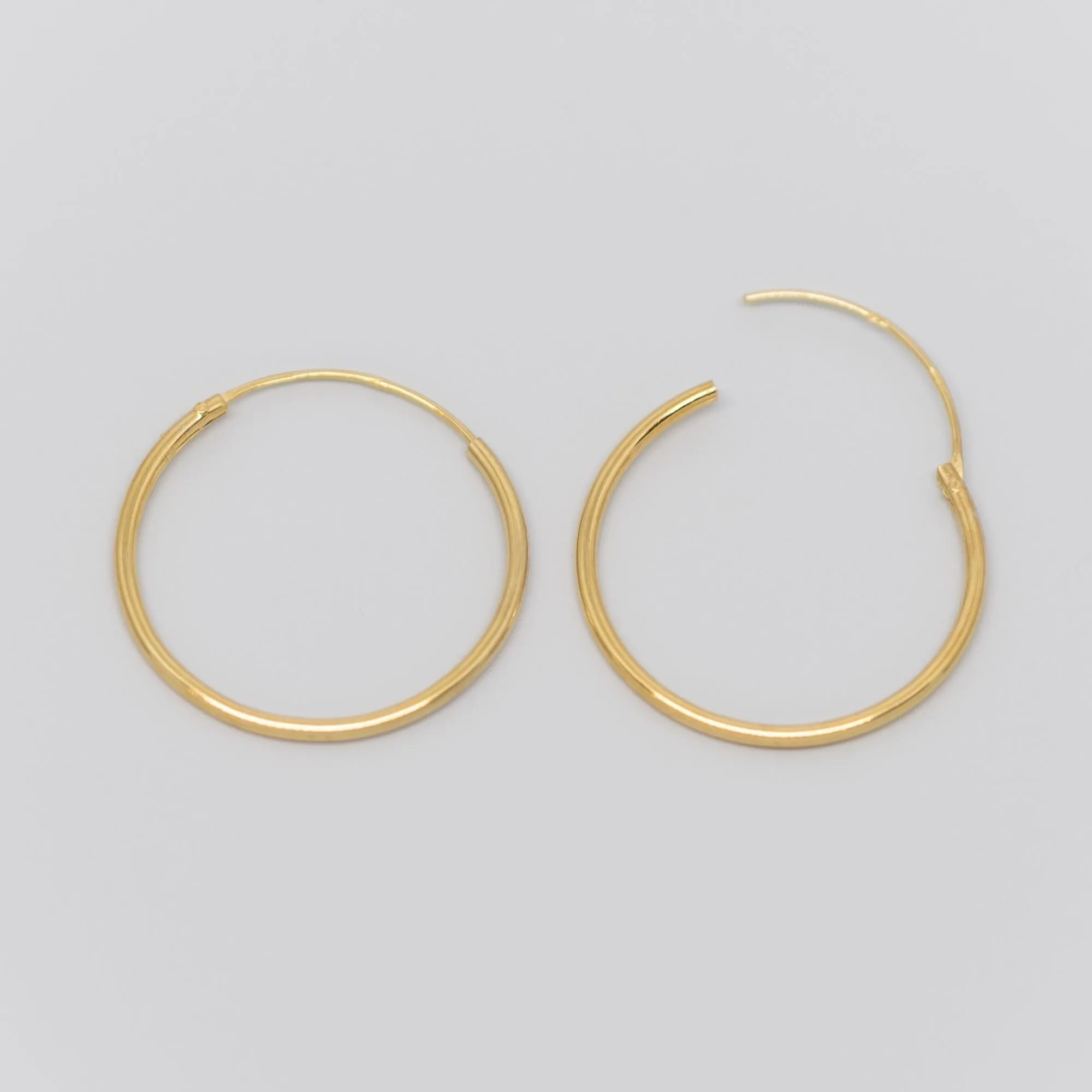 Simple Hoop Set