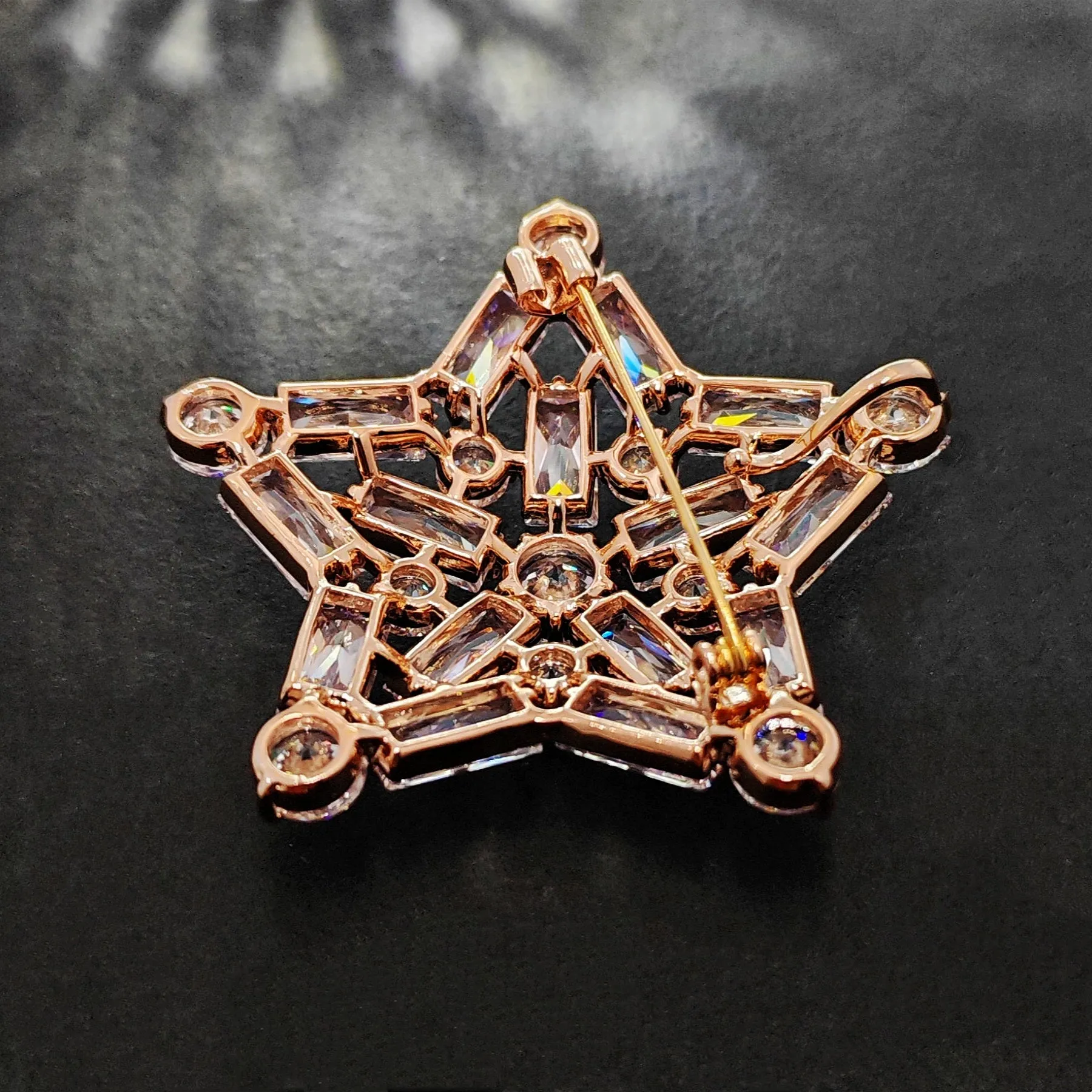 Splendid Rose Gold Plated CZ Five-Point Star Brooch Pin Atomic Jewelry