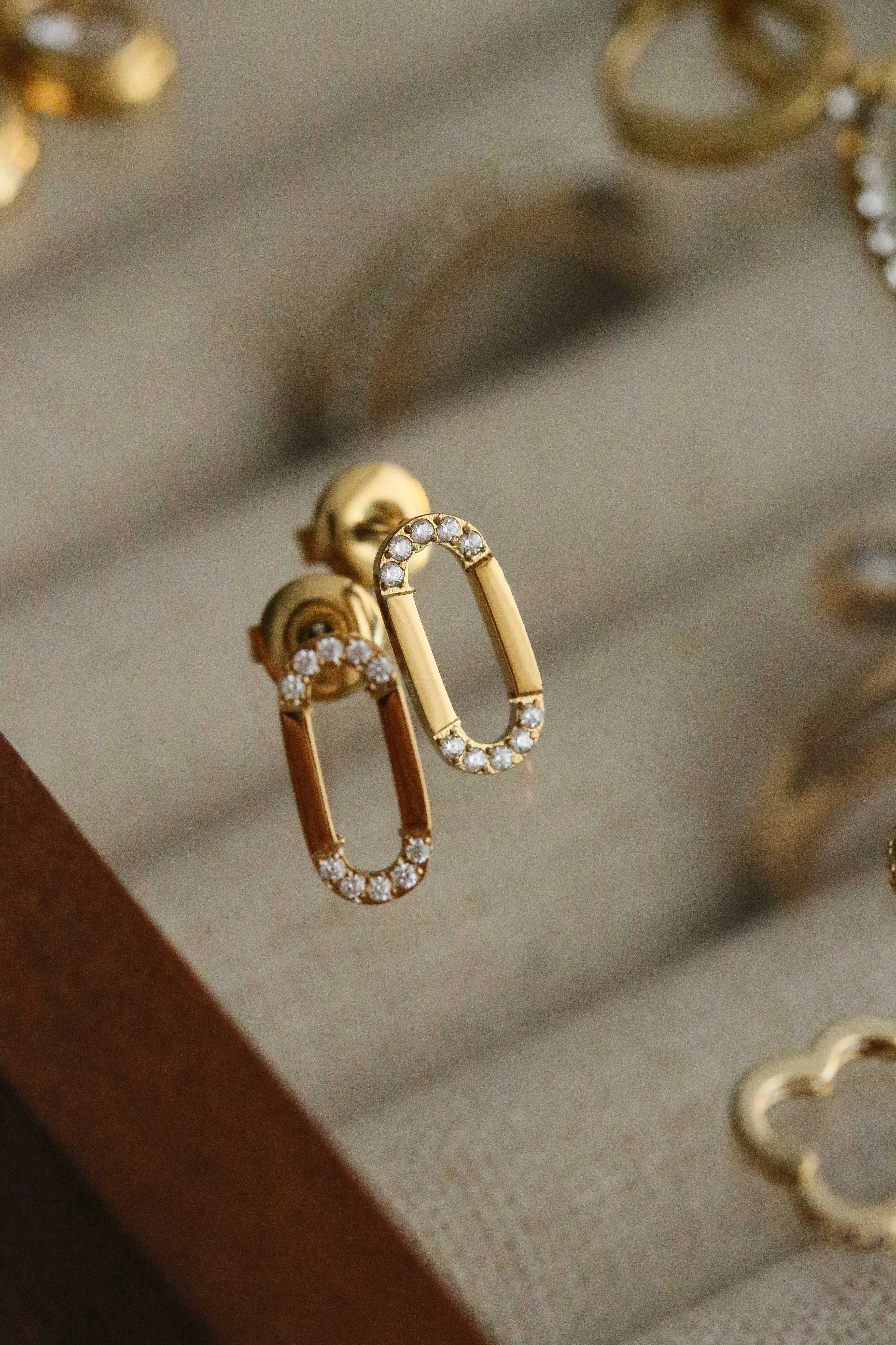 Sunny Studs
