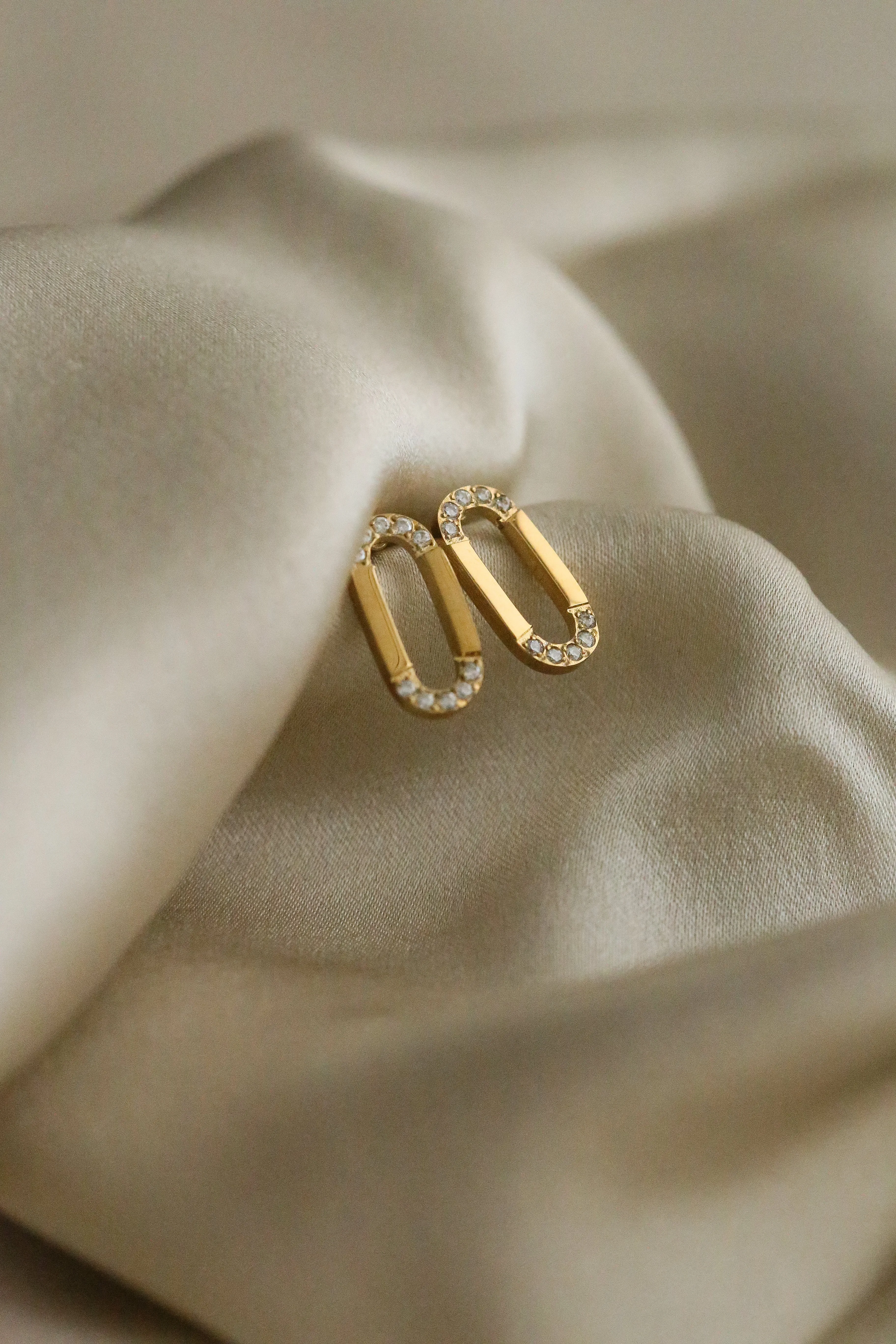 Sunny Studs