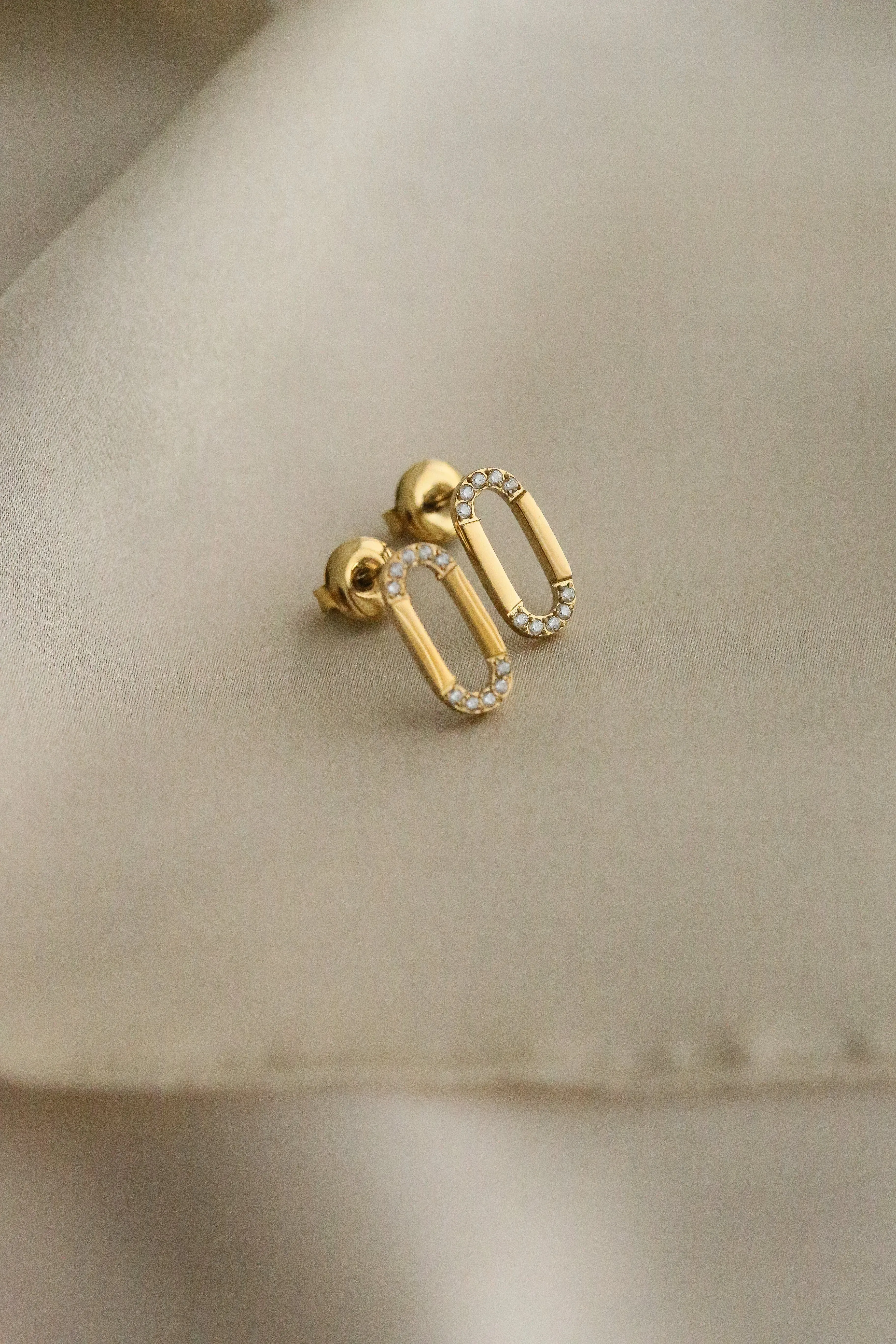 Sunny Studs