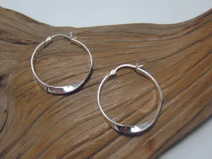 twisted hoop