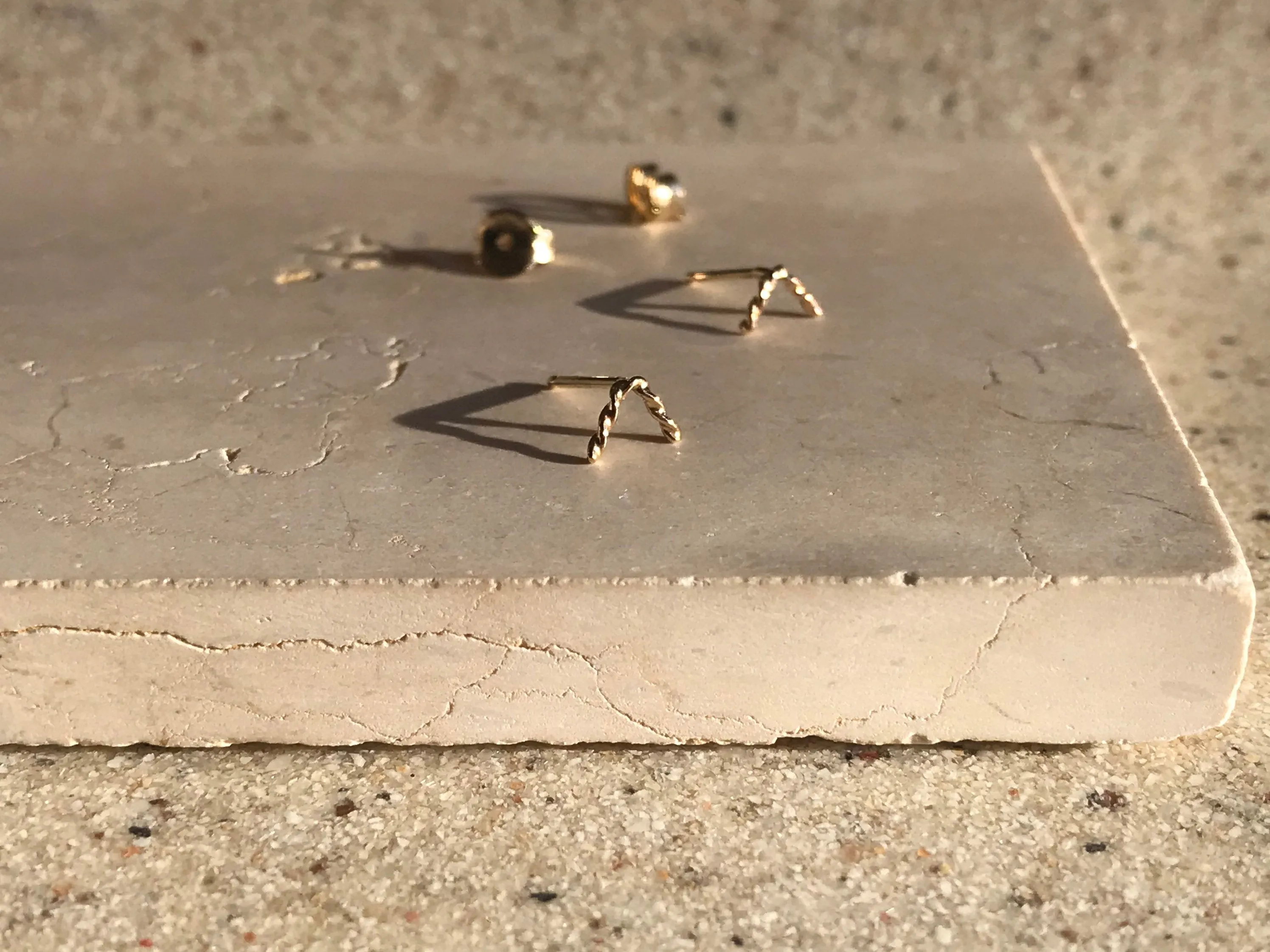 VERO STUDS