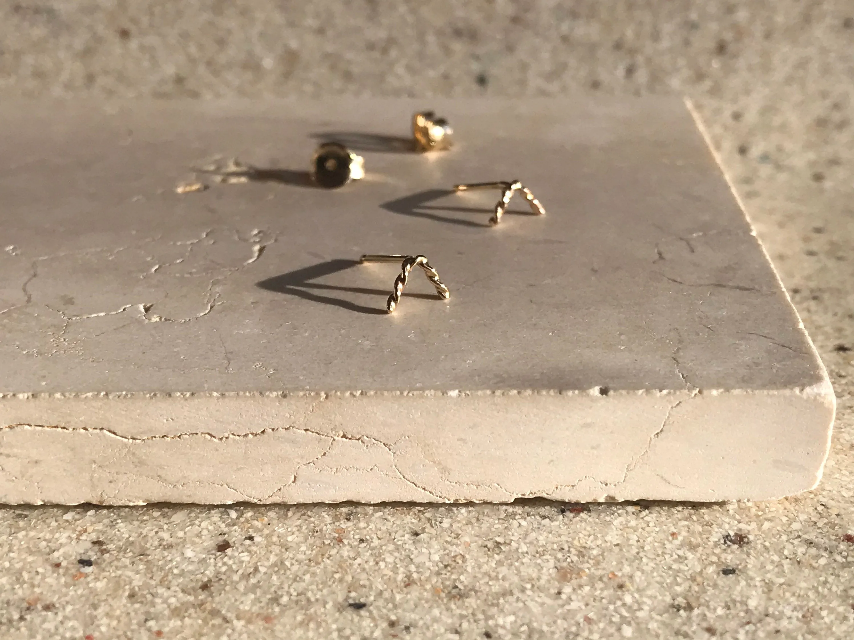 VERO STUDS