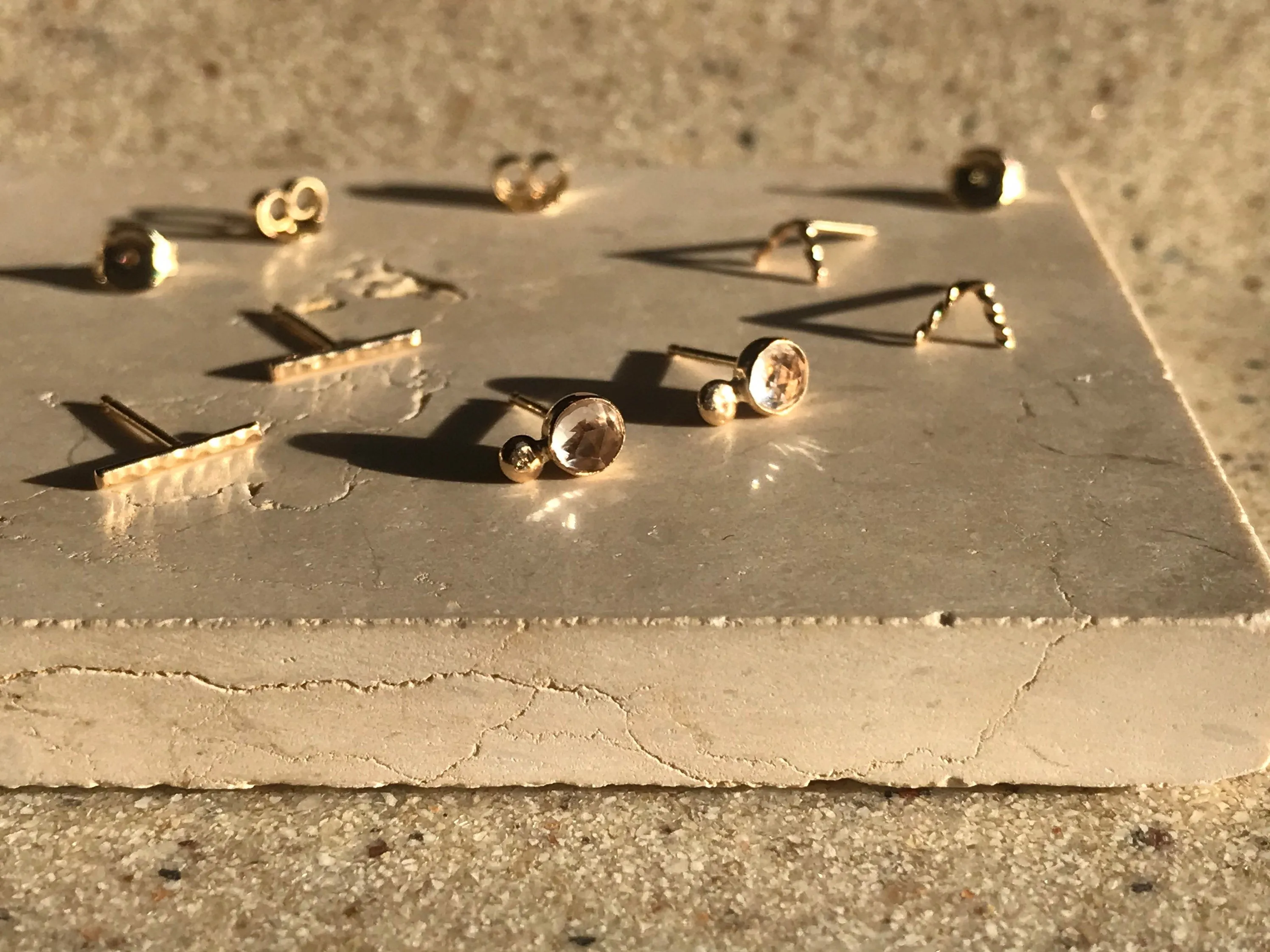 VERO STUDS