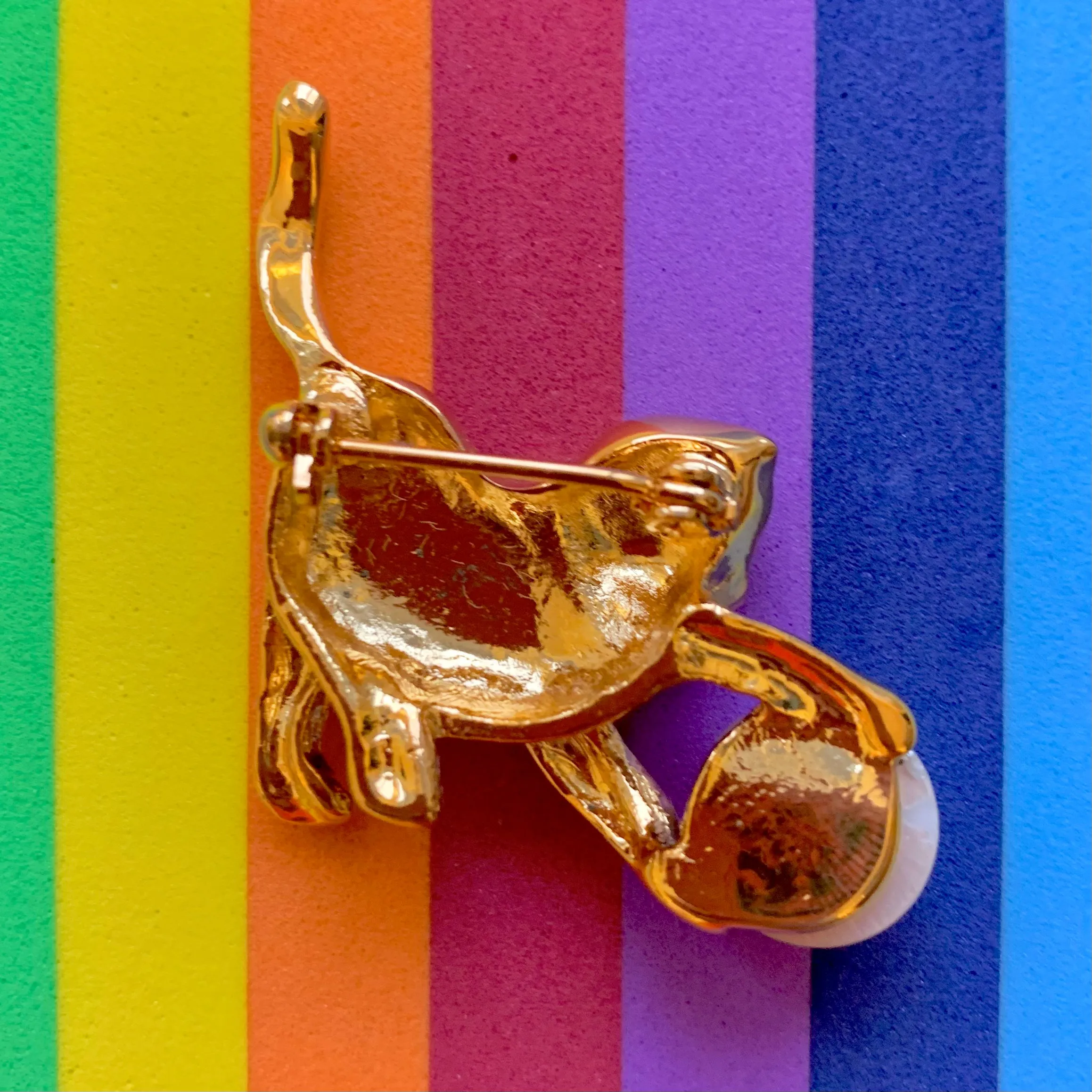 Vintage Sarah Coventry Gold Pearl Cat Brooch