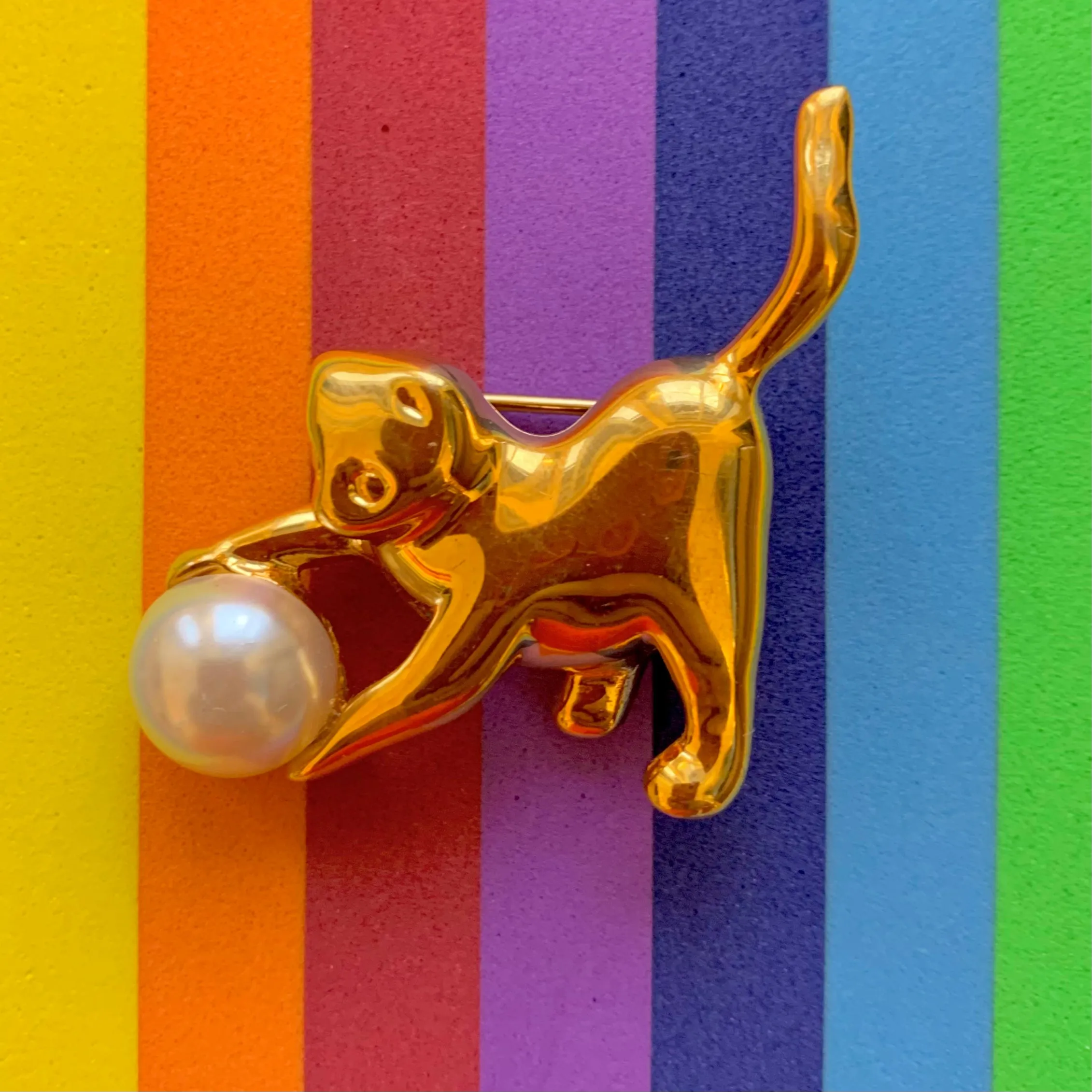 Vintage Sarah Coventry Gold Pearl Cat Brooch