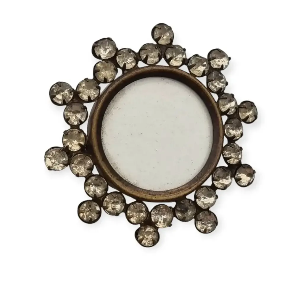 Vintage Victorian round locket brooch with white rhinestones, 1910.