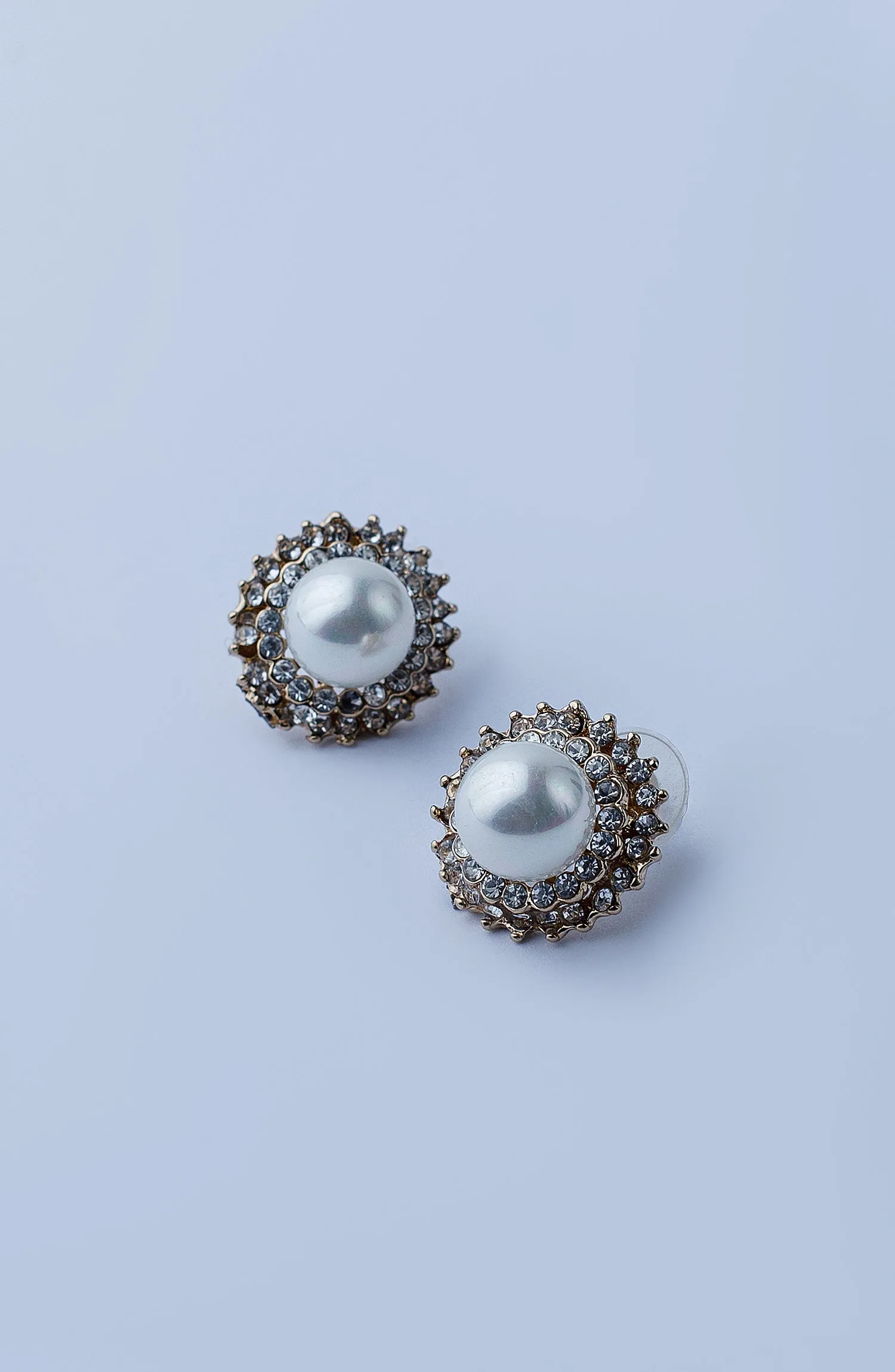 WOMEN EARRINGS - WHITE (WAJE23W-1047)